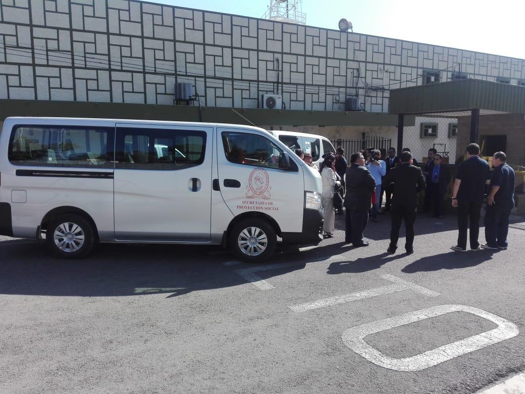 IAIP bloquea acceso a Estado Mayor mientras familiares de reos marchan a Casa Presidencial iaip-bloquea-acceso-a-estado-mayor-mientras-familiares-de-reos-marchan-a-casa-presidencial